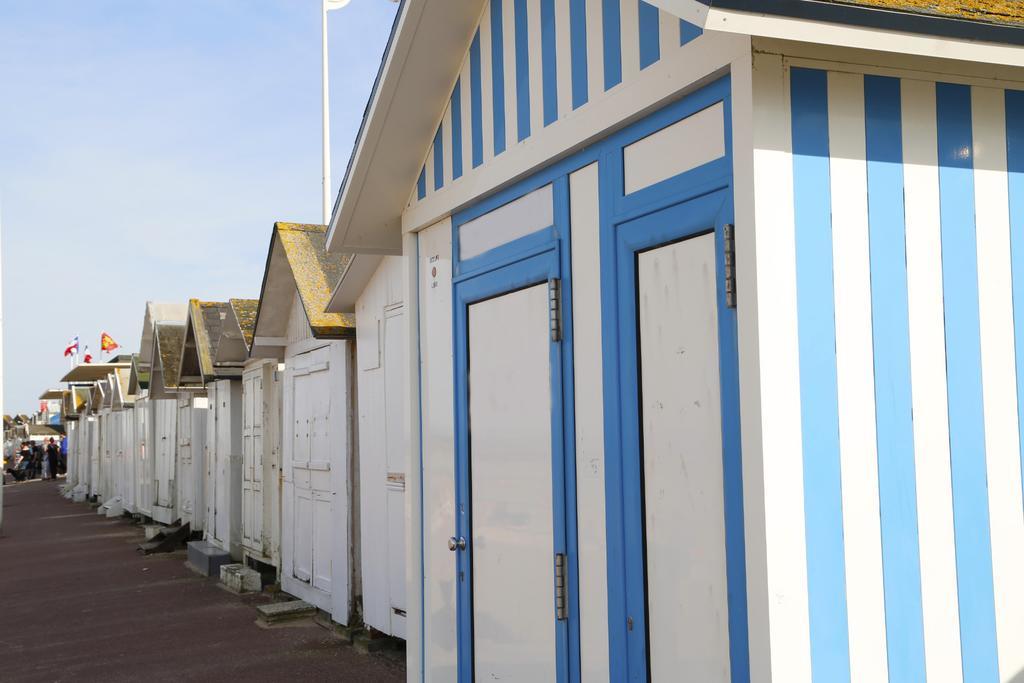 Maison Studios & Appartements Les 4 Vents Luc-sur-Mer ภายนอก รูปภาพ