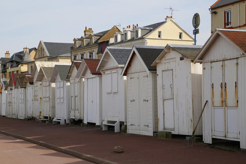 Maison Studios & Appartements Les 4 Vents Luc-sur-Mer ภายนอก รูปภาพ